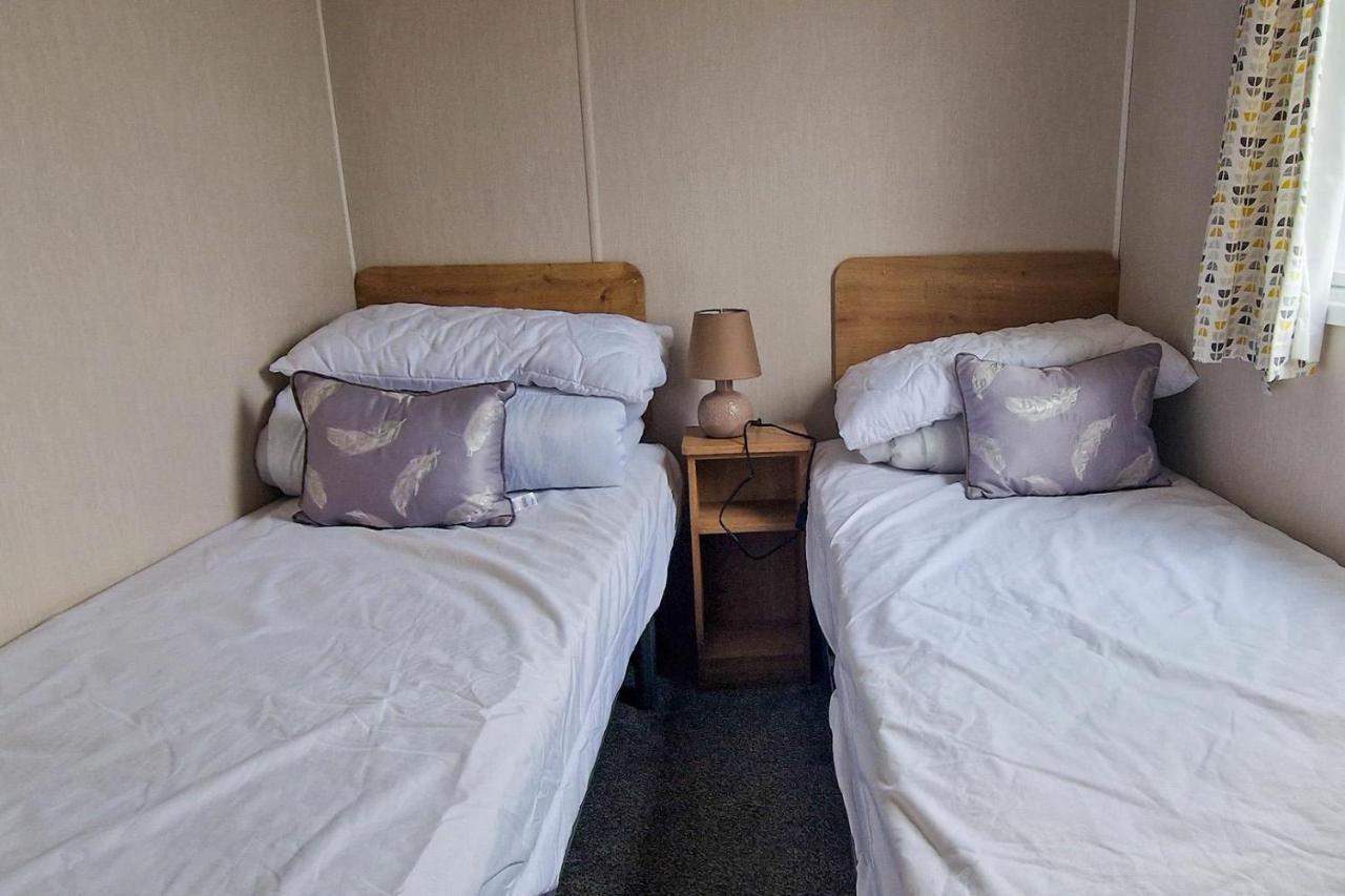 Lovely Caravan Nearby The Beach In Hunstanton, Norfolk Ref 23071C Hotel Exterior foto