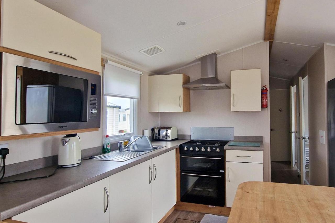 Lovely Caravan Nearby The Beach In Hunstanton, Norfolk Ref 23071C Hotel Exterior foto