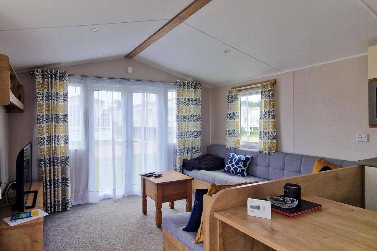Lovely Caravan Nearby The Beach In Hunstanton, Norfolk Ref 23071C Hotel Exterior foto