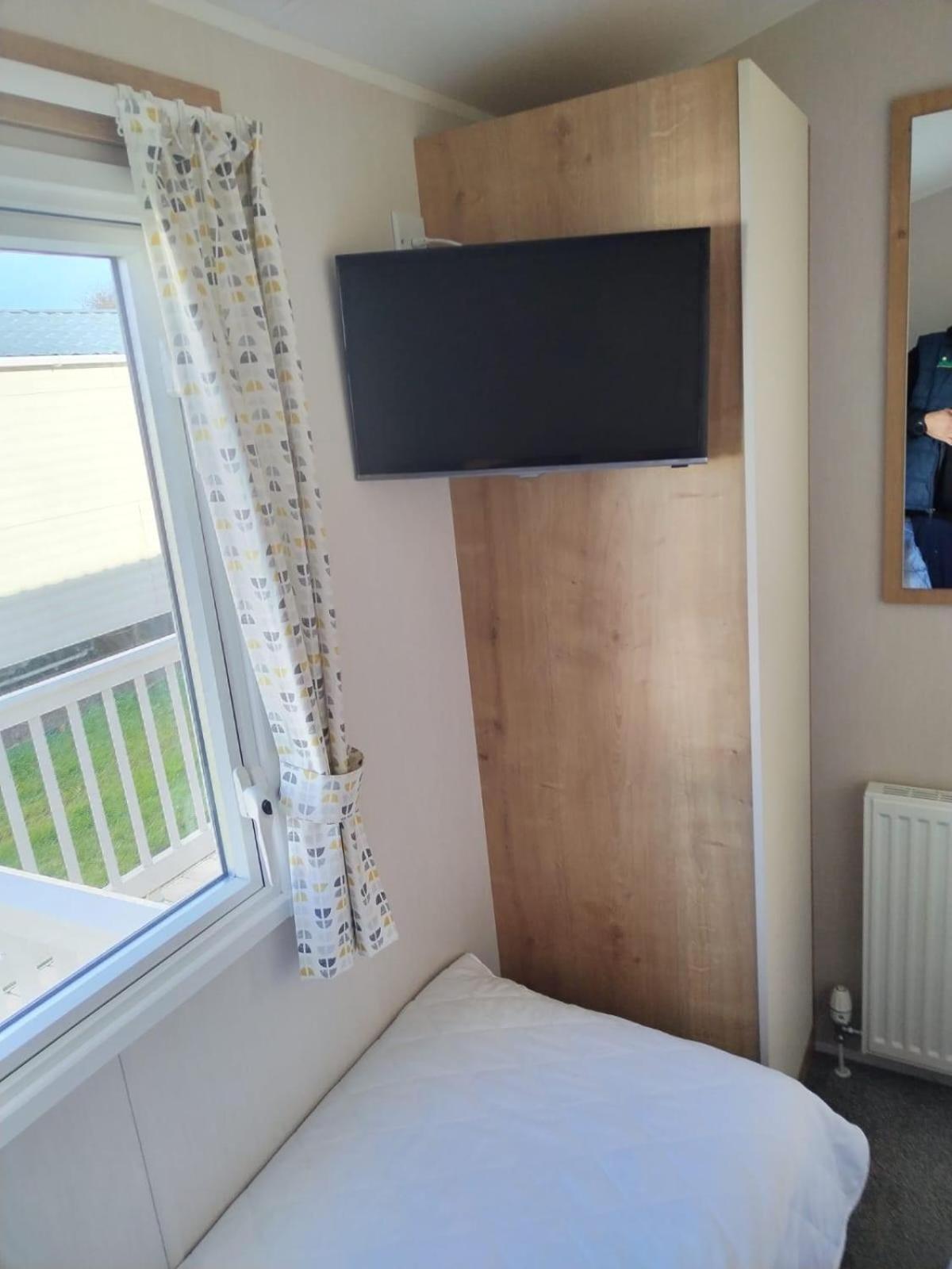 Lovely Caravan Nearby The Beach In Hunstanton, Norfolk Ref 23071C Hotel Exterior foto